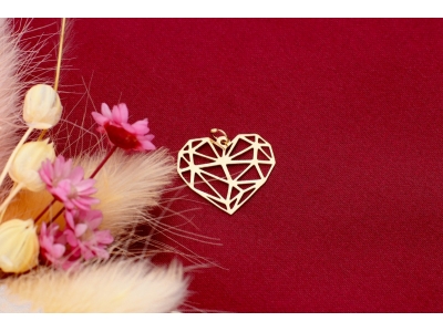 Medalion aur 14K martisor inimioara heart-shaped-box